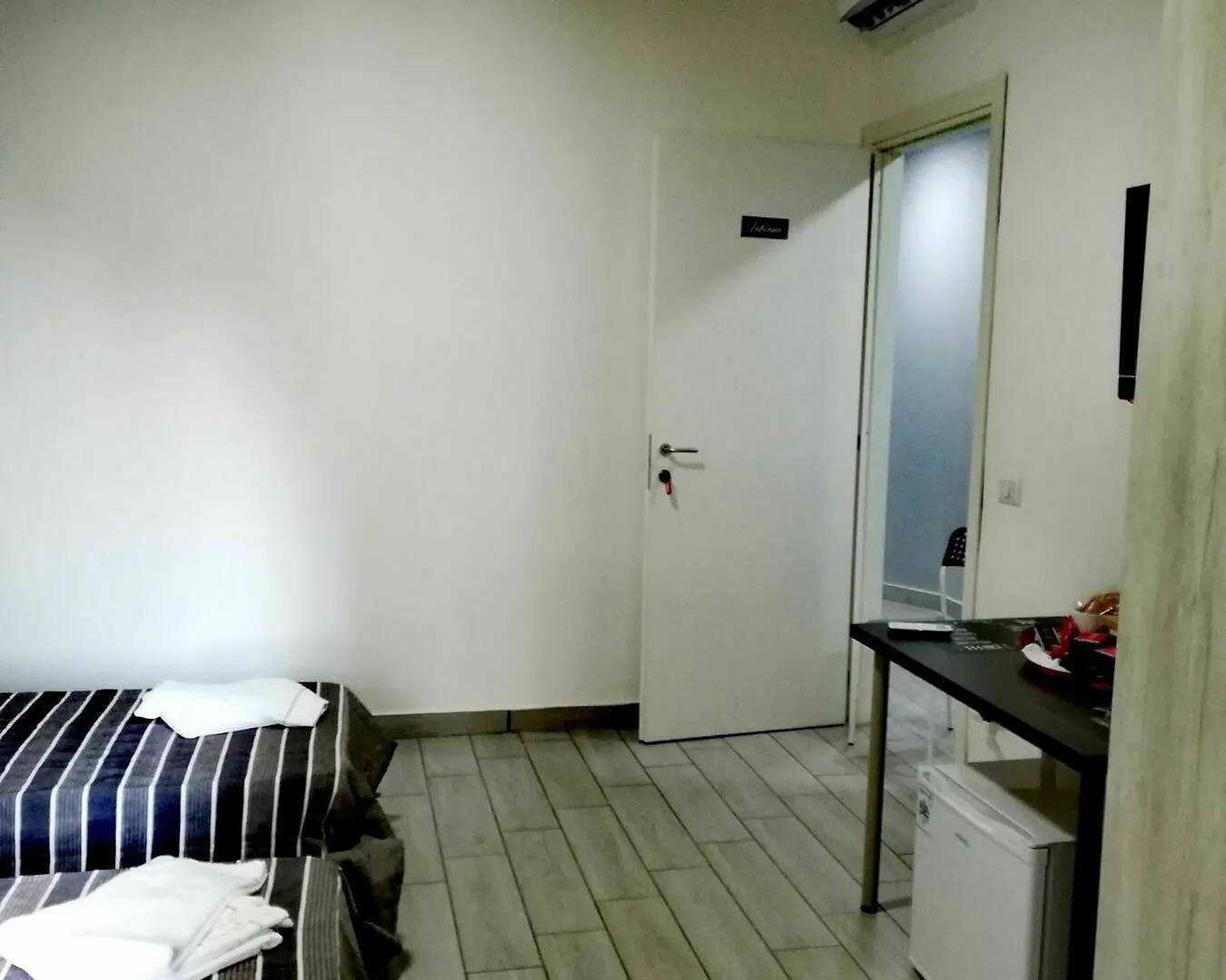 Neapolis Center Bed & Breakfast 2*, Naples Italy