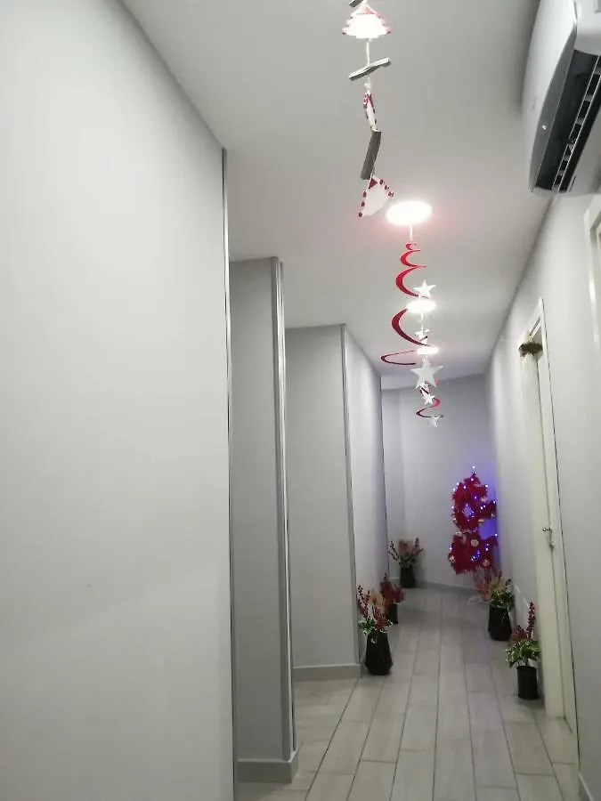 Bed and Breakfast Neapolis Center 2*, Neapel